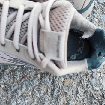 Skechers Markası Ayakkabı Sorunu