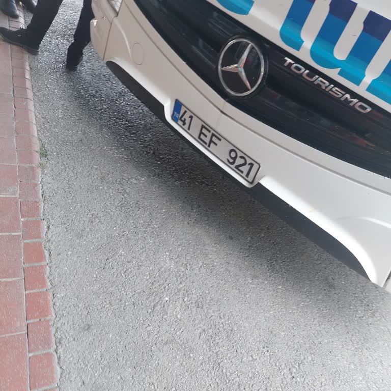 Efe Tur Kaba Saygısız Çalışanları