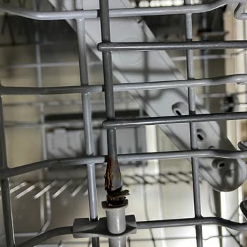 Arçelik Bulaşık Makinesi 9261SI Sepet Paslanması
