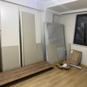 Kelebek Mobilya Teslimat Gününü Geciktirdi Ve Kurulumu Yarıda Bıraktı