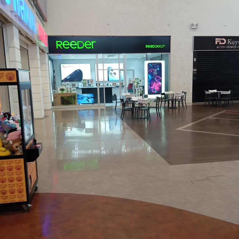 Reeder Park Bornova Mağazası Tanıdık Kayırması Personelinin