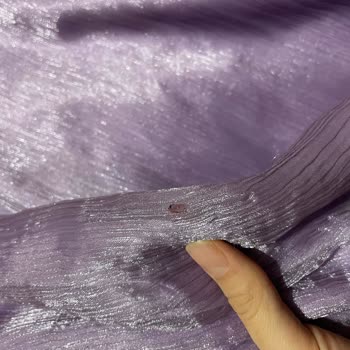 Dressperi (Instagram) Yanık Eski Elbise Gönderiliyor