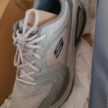 Skechers 20 Günde Astarı Yırtıldı.