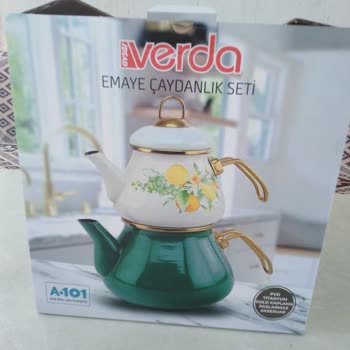 A101 Verda Paslı Emaye Çaydanlık Çaydanlık