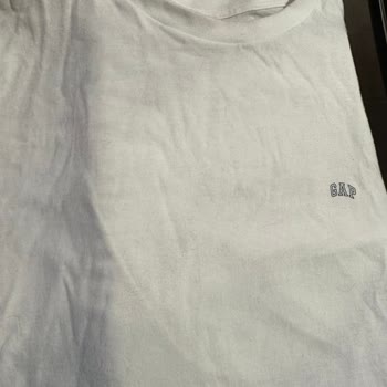 GAP T-shirt 2 Giymede Tülerdi