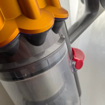 Dyson Dikey Süpürge: Hızla Aşınan Parçalar Ve Yetersiz Müşteri Hizmeti