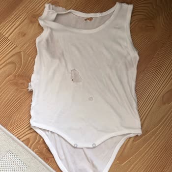 Arçelik Çamaşır Makinesi Kıyafetleri Yırtıyor