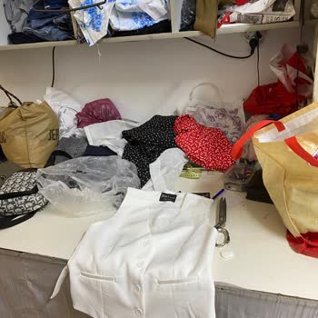 Elif Özbey Butik Beyaz Yelek Kabusu