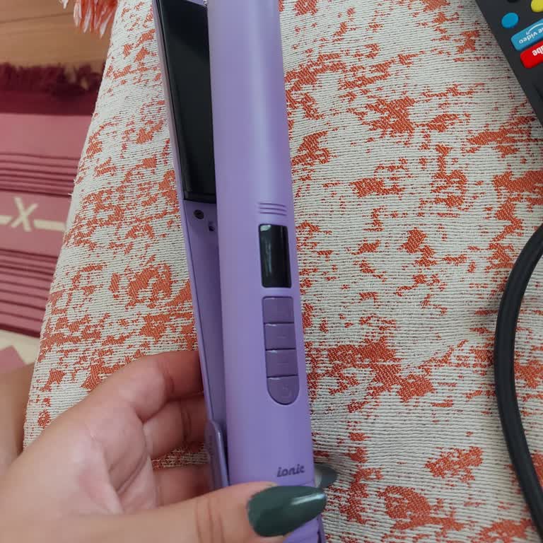 Grundig Düzleştirici Birden Kapandı