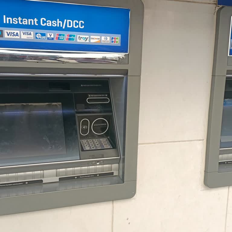 Yapı Kredi Bankası ATM'lerde Sürekli Hata: Çözüm Bekliyoruz!