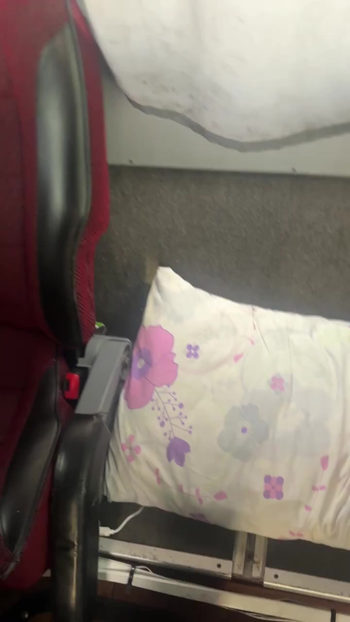 Metro Turizm Sold Tickets Even though There were No Available Seats video cover