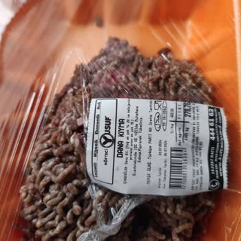 Köfteci Yusuf'tan Et Tüketmeyin. Sebebi Görselde.