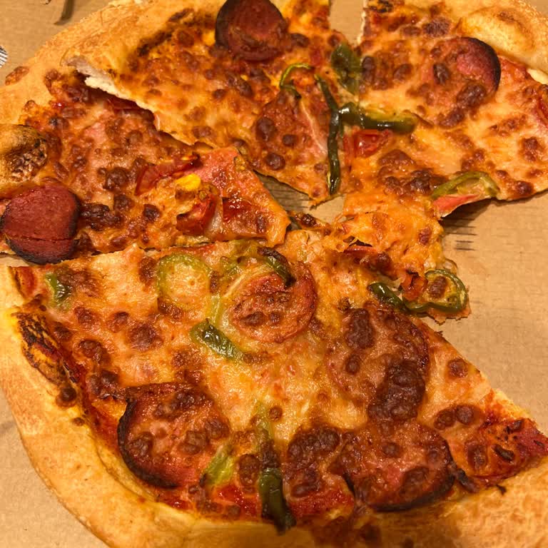 Yemek Sepeti Uygulamasında Pizza Hut Seçmek Büyük Hata Aç Kaldık 😡