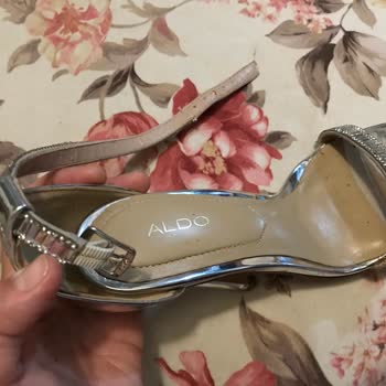 Aldo Shoes Aldo Marka Topuklu Ayakkabımın Topuğu Kırıldı