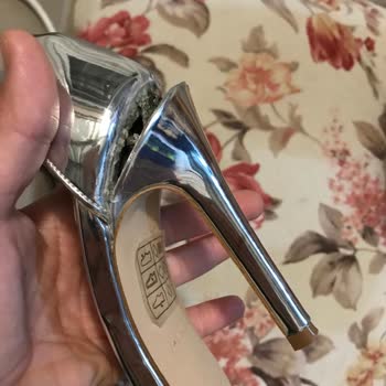 Aldo Shoes Aldo Marka Topuklu Ayakkabımın Topuğu Kırıldı