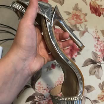 Aldo Shoes Aldo Marka Topuklu Ayakkabımın Topuğu Kırıldı