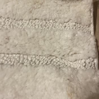 Gençler Halı Yıkama (İzmir) Gençler Halı Yıkama Teslimatta 2 Kat Fiyat Çıkarıyor, Temizlik Sıfır