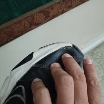 FLO Ayakkabı FLO 2 Yıl Garantili Nike Ayakkabım 1.5 Ayda Açıldı Sorun Yok Denildi