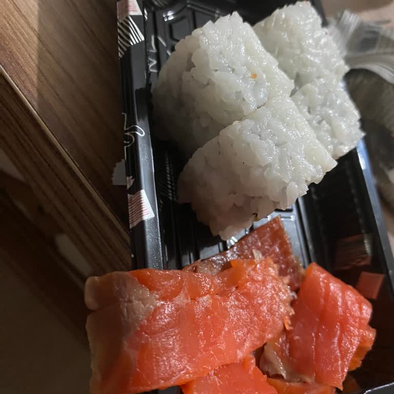 Chinese & Sushi Express Sancaktepe İnsan Sağlığı İşe Oynuyor