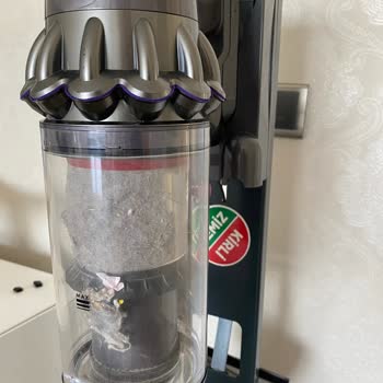 Dyson Bilgisiz Teknik Personel Skandalı