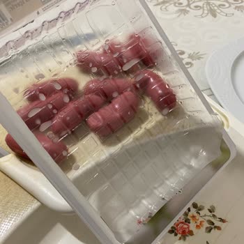 Banvit Sosisin Üzerindeki Beyazlık