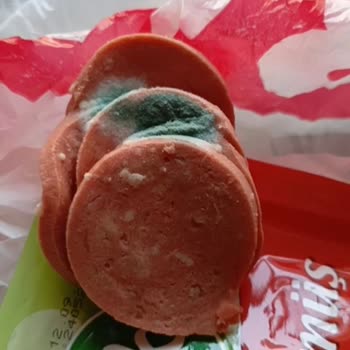 BİM Tarihi Geçmemiş Küflenmiş Sucuk