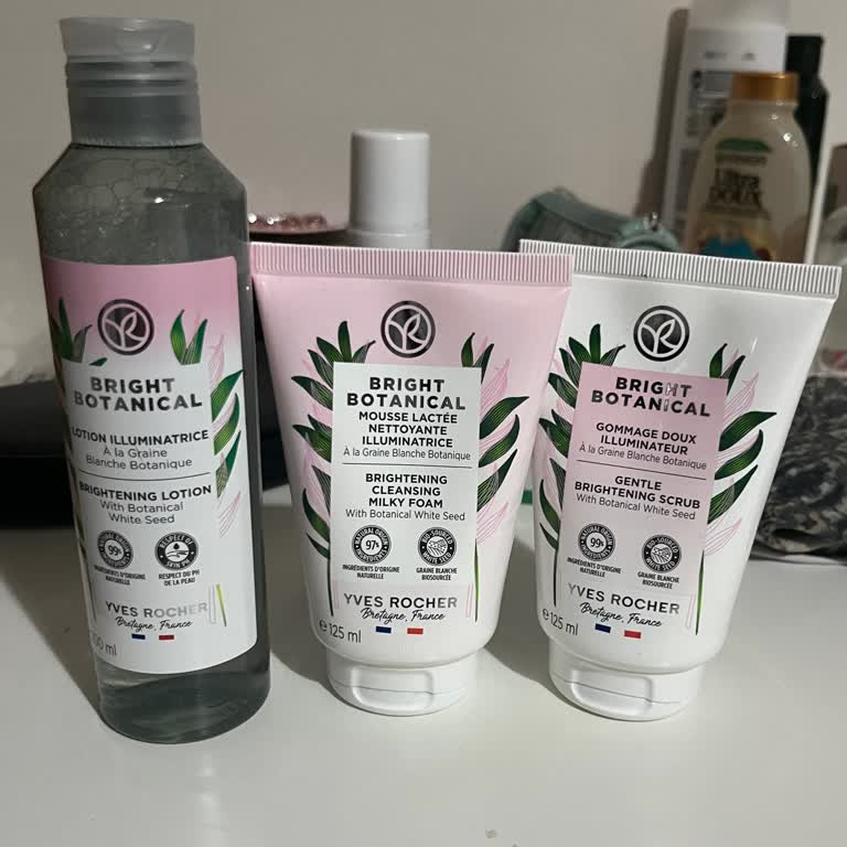 Yves Rocher Bright Botanical Serisi Sivilce Ve Komedon Yaptı