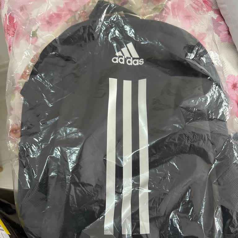 adidas Mağdur Oldum Defolu Ürün!