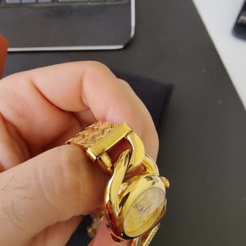 Saat & Saat Hem Defolu Ürün Gönderiyor Hem İletişim Kurulamıyor