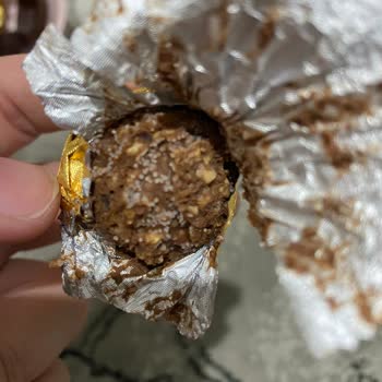 Hepsiburada Bozulmuş Bir Ferrero Rocher Çikolata