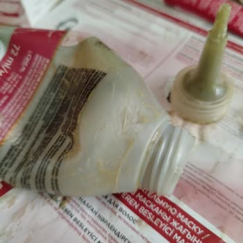 Bozulmuş Yeşil Loreal Saç Boyası