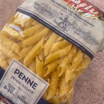 Mutlu Makarnanın İçerisinden Böcek Çıktı