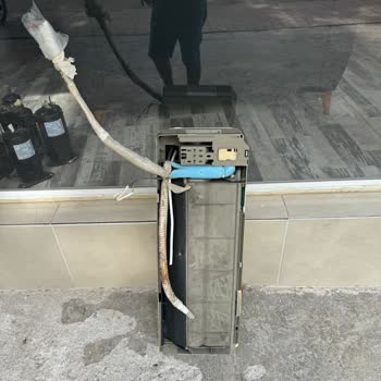 Arçelik Teknik Servisi Güncel Kullanmakta Olduğum Klimamı Kırdı.