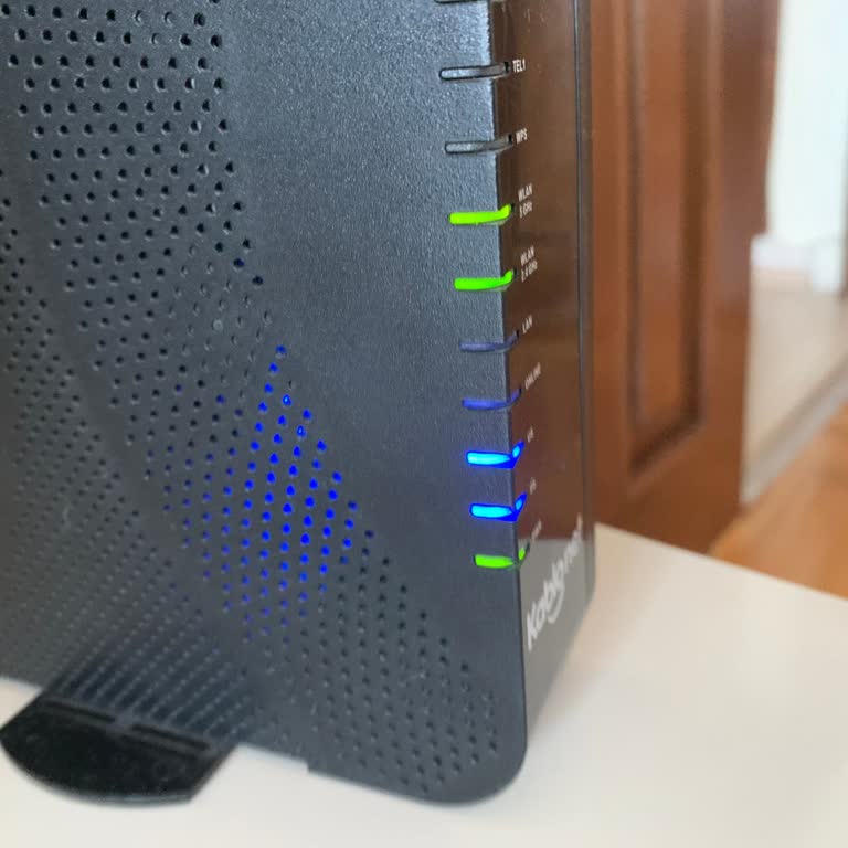 Kablo Net Modem Mavi Işık