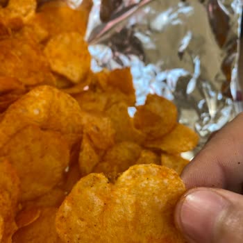 Lays Cips Paketinde Cipste Böcek Çıktı