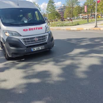 Beştur Turizm İstanbul Şoförün Resmi Var. Dahada Bir Şey Yapılmıyorsa Bu Tercihtir.