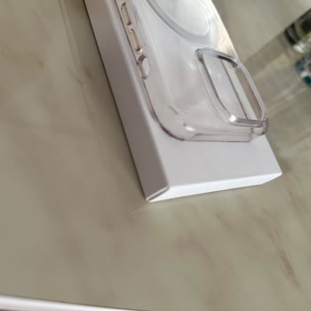 iPhone Magsafe Orijinal Faturalı Şeffaf Kılıfı Kendiliğinden Renk Verdi