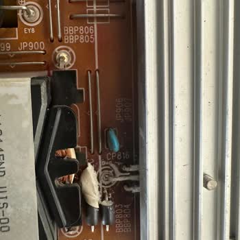 Samsung Yetkili Servisinde Parça Değişimi Yazılıp Parçanın Onarılması