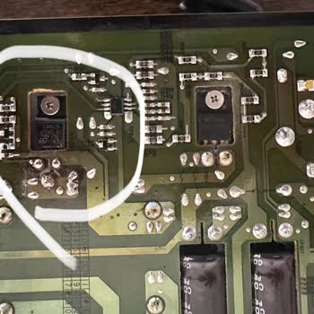 Samsung Yetkili Servisinde Parça Değişimi Yazılıp Parçanın Onarılması