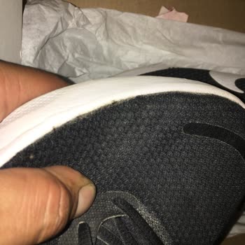 Nike Kısa Sürede Deforme