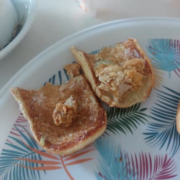 Popeyes Siparişimde Hamburgerlerin Tavukları Bozuk