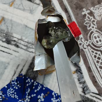 Dimes Kayısılı Meyve Suyu Küflü Ve Yosunlu Bir Şey Çıtı