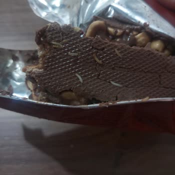 Eti Canga Çikolatadan Kurt Çıktı