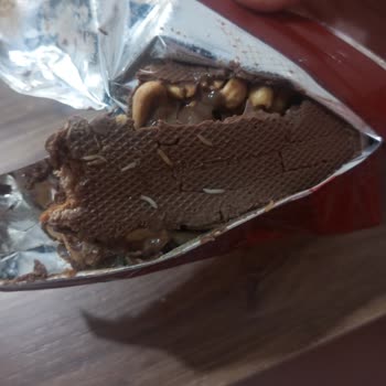 Eti Canga Çikolatadan Kurt Çıktı