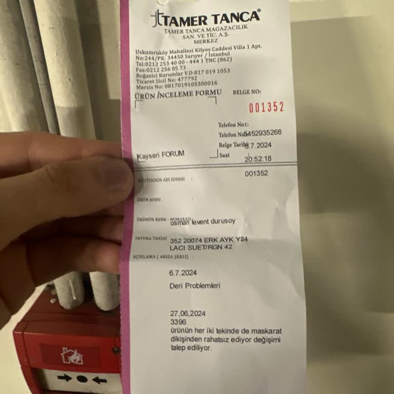 Tamer Tanca Hatalı Ayakkabı Ve Kaba Mağaza Personeli