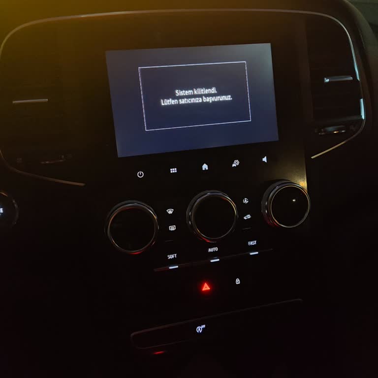 Renault Ekranım Kilitlendi. Nasıl Açabilirim