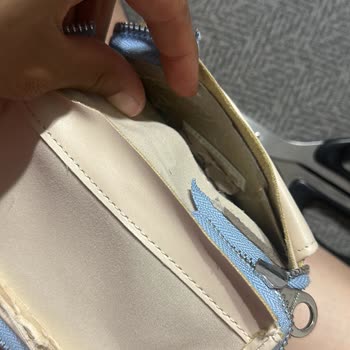 Stradivarius Cüzdan Gizli Alarmını Bulmak İçin Parçalamak Gerekiyor.