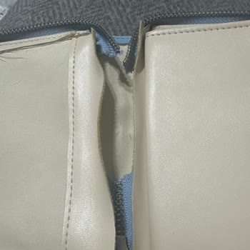 Stradivarius Cüzdan Gizli Alarmını Bulmak İçin Parçalamak Gerekiyor.