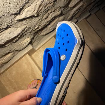 A101 Crocs Güneşten Eridi