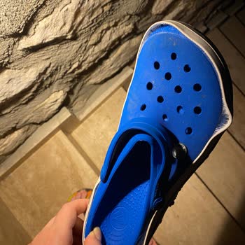 A101 Crocs Güneşten Eridi
